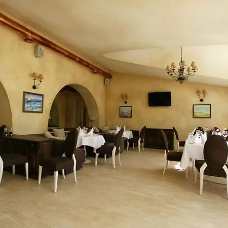Palace Del Mar 